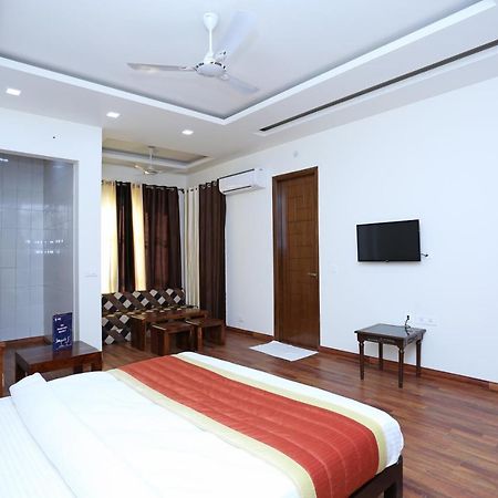 Oyo 6576 Viskon Rooms Gurgaon Zewnętrze zdjęcie