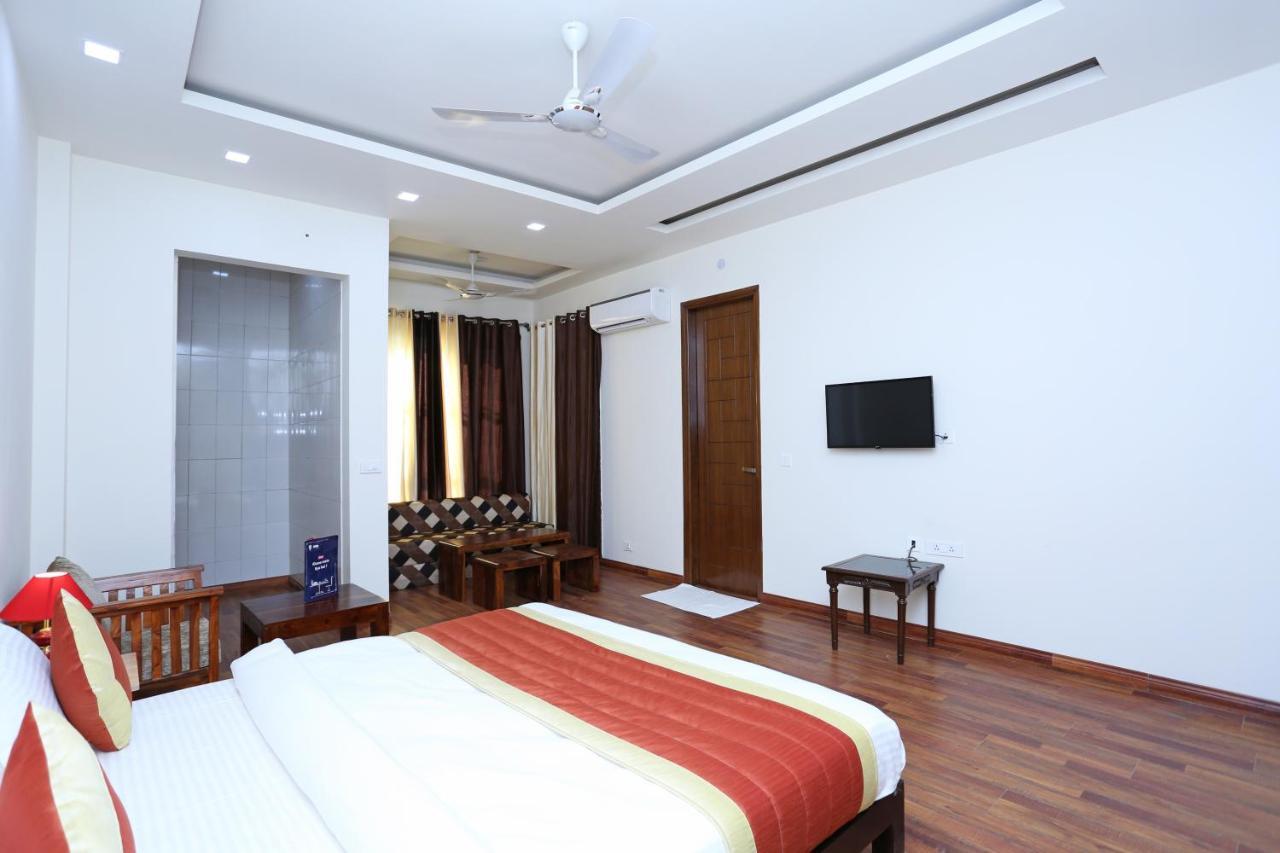 Oyo 6576 Viskon Rooms Gurgaon Zewnętrze zdjęcie